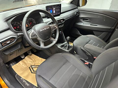 dacia, sandero, hatchback 1.0 tce stepway essential, manuel, benzin 2.el otomobil | renew 12