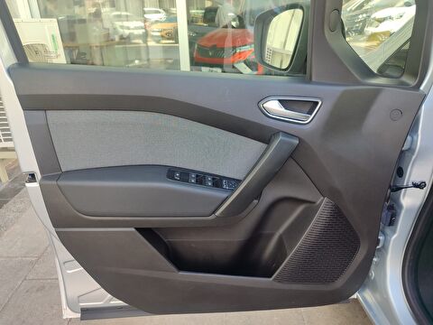 renault, kangoo multix, combi 1.3 tce ıconic edc, otomatik, benzin 2.el otomobil | renew 13