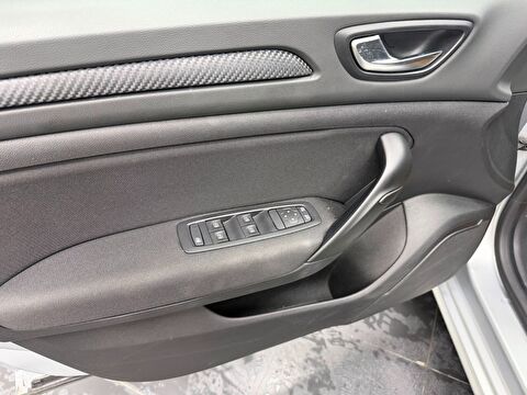 renault, megane, sedan 1.3 tce touch edc, otomatik, benzin 2.el otomobil | renew 23