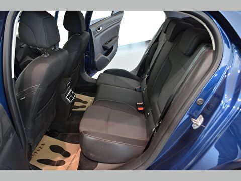 renault, megane, sedan 1.3 tce touch edc, otomatik, benzin 2.el otomobil | renew 26