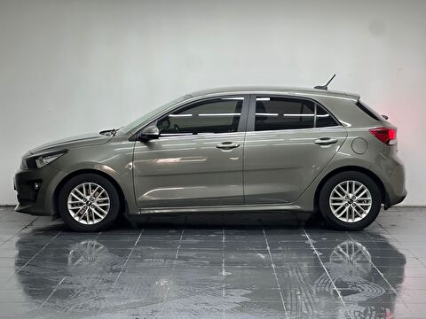 kia, rio, hatchback 1.4 cvvt elegance tekno otomatik, otomatik, benzin 2.el otomobil | renew 3