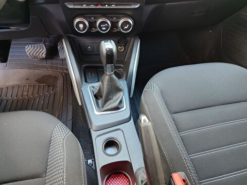 dacia, duster, suv 1.3 tce prestige plus edc, otomatik, benzin 2.el otomobil | renew 15