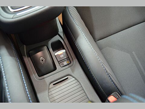 renault, clio, 1.0 tce techno esprit alpine	x-tronic, otomatik, benzin 2.el otomobil | renew 32