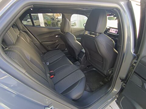 peugeot, 2008, crossover 1.2 puretech gt eat8, otomatik, benzin 2.el otomobil | renew 22