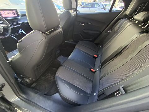 peugeot, 2008, crossover 1.2 puretech gt eat8, otomatik, benzin 2.el otomobil | renew 21