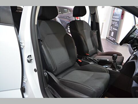 renault, megane, sedan 1.3 tce joy, manuel, benzin 2.el otomobil | renew 26