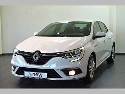 Sedan 1.3 TCe Joy, 2. el otomobil | renew