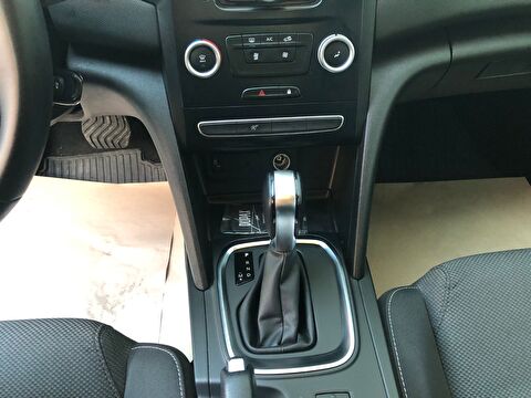 renault, megane, sedan 1.3 tce joy comfort edc, otomatik, benzin 2.el otomobil | renew 12