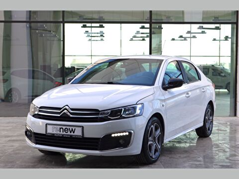Sedan 1.5 BlueHDI Feel, 2. el otomobil | renew
