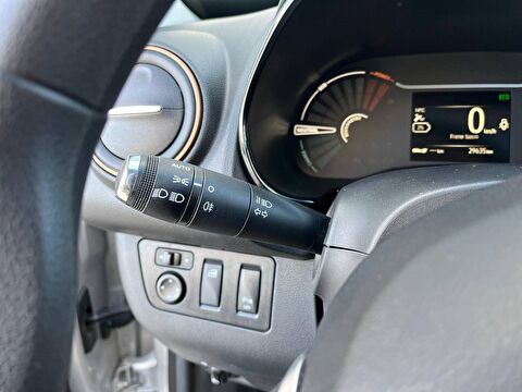 dacia, spring, crossover 26.8 kwh extreme cvt, otomatik, elektrik 2.el otomobil | renew 30