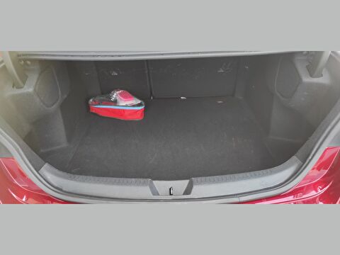 renault, megane, sedan 1.3 tce touch edc, otomatik, benzin 2.el otomobil | renew 19