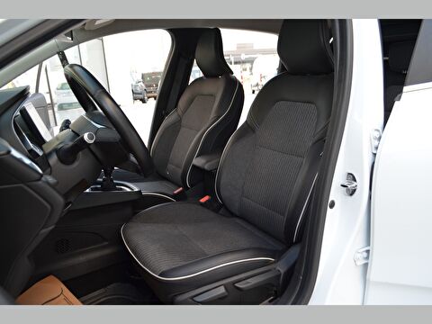 renault, clio, hatchback 1.0 tce ıcon, manuel, benzin 2.el otomobil | renew 19