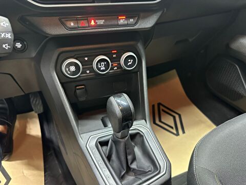 dacia, sandero, hatchback 1.0 tce stepway expression cvt, otomatik, benzin 2.el otomobil | renew 19