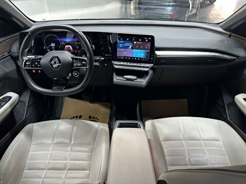 renault, megane e-tech, crossover ev60 ıconic otomatik, otomatik, elektrik 2.el otomobil | renew 18