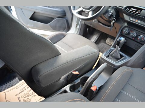 dacia, sandero, hatchback 1.0 tce stepway essential cvt, otomatik, benzin 2.el otomobil | renew 29