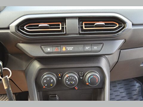 dacia, sandero, hatchback 1.0 tce stepway essential cvt, otomatik, benzin 2.el otomobil | renew 12