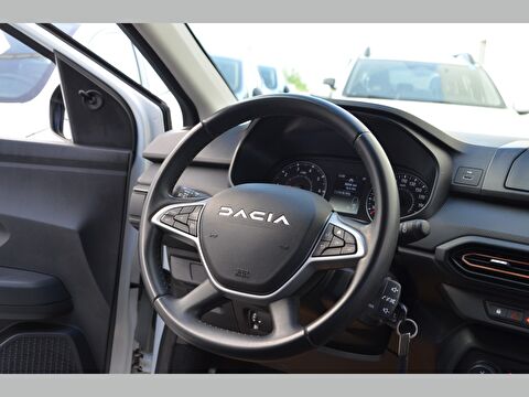 dacia, sandero, hatchback 1.0 tce stepway essential cvt, otomatik, benzin 2.el otomobil | renew 17