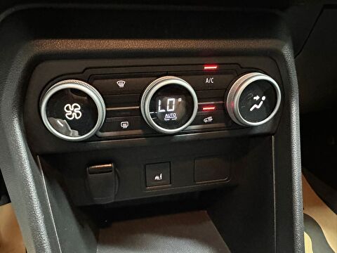 dacia, sandero, hatchback 1.0 tce stepway extreme cvt, otomatik, benzin 2.el otomobil | renew 24