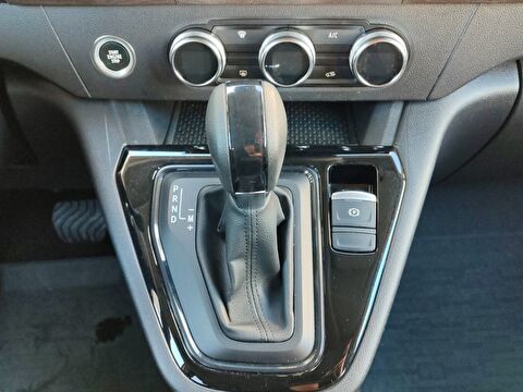 renault, kangoo multix, combi 1.3 tce ıconic edc, otomatik, benzin 2.el otomobil | renew 14