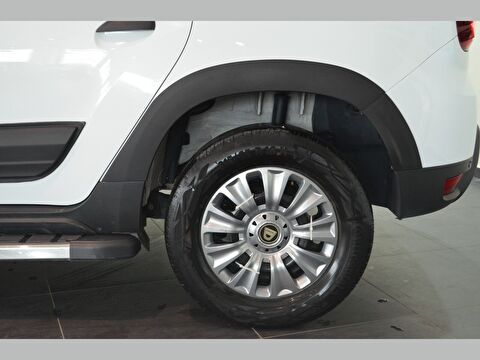 dacia, duster, suv 1.0 tce essential, manuel, benzin 2.el otomobil | renew 15