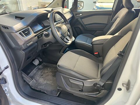 renault, kangoo multix, combi 1.3 tce ıconic edc, otomatik, benzin 2.el otomobil | renew 28