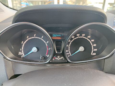 ford, tourneo courier, kombi 1.0 ecoboost titanium plus, manuel, benzin 2.el otomobil | renew 18