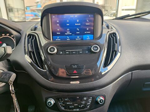 ford, tourneo courier, kombi 1.0 ecoboost titanium plus, manuel, benzin 2.el otomobil | renew 21