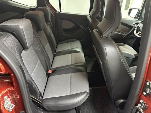 renault, kangoo multix, combi 1.3 tce ıconic edc, otomatik, benzin 2.el otomobil | renew 12
