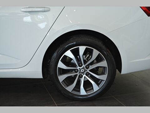 renault, megane, sedan 1.3 tce ıcon edc, otomatik, benzin 2.el otomobil | renew 15