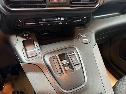 peugeot, rifter, 1.5 bluehdı allure eat8, otomatik, dizel 2.el otomobil | renew 26