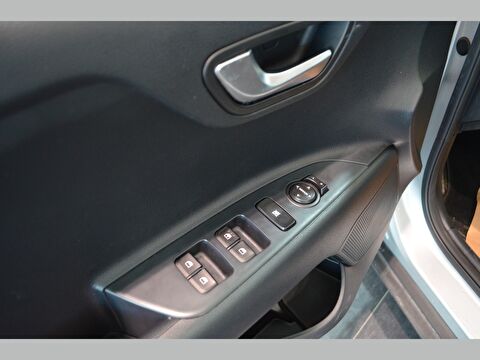 kia, stonic, suv 1.4 mpı cool otomatik, otomatik, benzin 2.el otomobil | renew 32