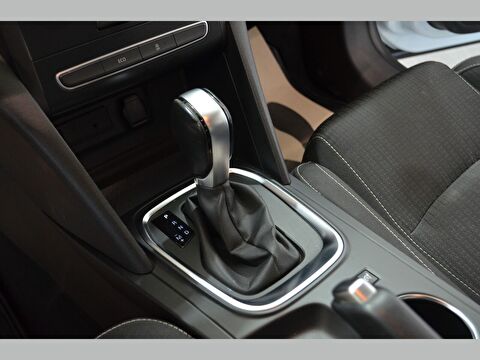 renault, megane, sedan 1.5 bluedci touch edc, otomatik, dizel 2.el otomobil | renew 30