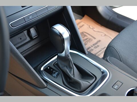 renault, megane, sedan 1.3 tce joy edc, otomatik, benzin 2.el otomobil | renew 25