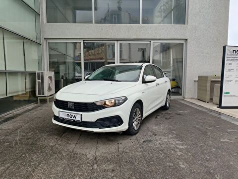 Sedan 1.4 Fire Easy, 2. el otomobil | renew