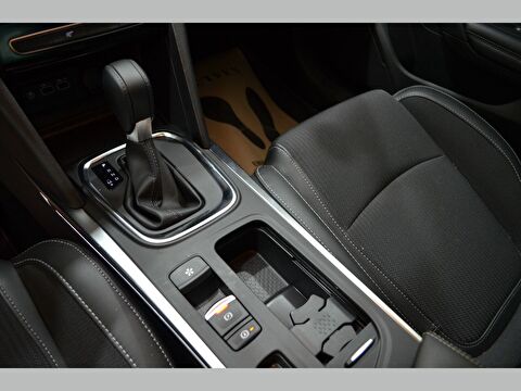 renault, megane, sedan 1.3 tce ıcon edc, otomatik, benzin 2.el otomobil | renew 17