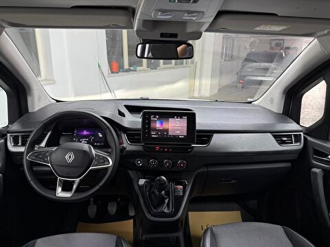 renault, kangoo multix, 1.5 bluedci techno, manuel, dizel 2.el otomobil | renew 19