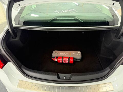 renault, megane, sedan 1.3 tce joy, manuel, benzin 2.el otomobil | renew 17