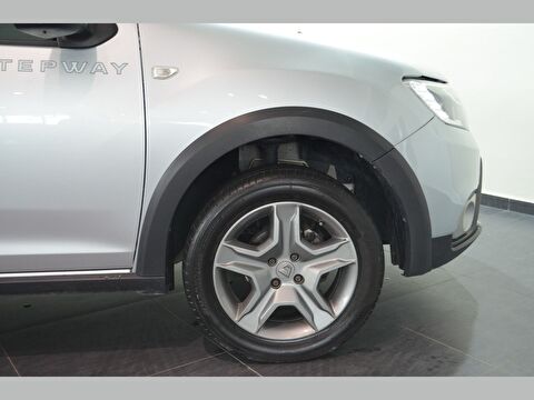 dacia, sandero, 0.9 tce turbo stepway easy-r, otomatik, benzin 2.el otomobil | renew 18