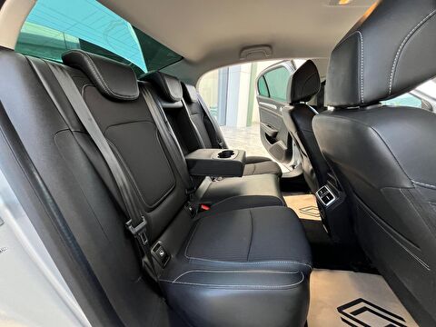 renault, megane, sedan 1.5 blue dcı ıcon edc, otomatik, dizel 2.el otomobil | renew 19