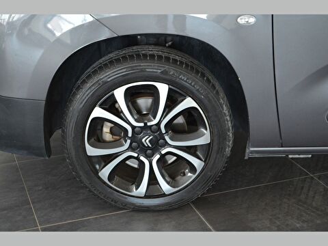 citroen, berlingo, 1.5 bluehdı shine bold s&s eat8, otomatik, dizel 2.el otomobil | renew 32