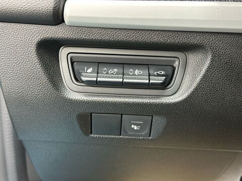 renault, zoe, hatchback 80 kw z.e 50 zen cvt, otomatik, elektrik 2.el otomobil | renew 17