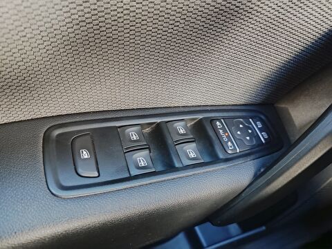 renault, kangoo multix, combi 1.3 tce ıconic edc, otomatik, benzin 2.el otomobil | renew 25