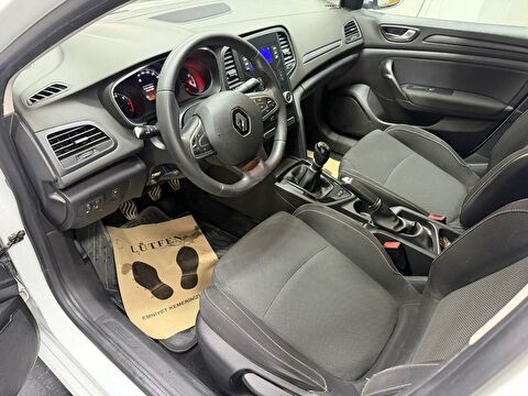 renault, megane, sedan 1.3 tce joy, manuel, benzin 2.el otomobil | renew 17