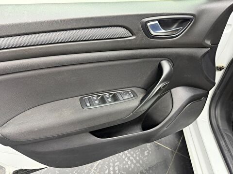 renault, megane, sedan 1.3 tce joy, manuel, benzin 2.el otomobil | renew 22