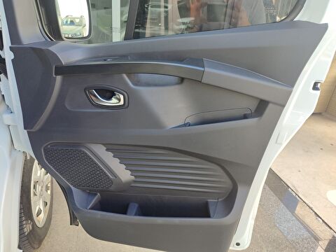renault, trafic, multix 2.0 dcı 6m3 grand confort edc, otomatik, dizel 2.el otomobil | renew 17