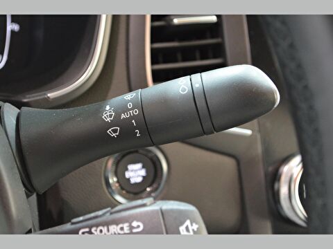 renault, megane, sedan 1.3 tce ıcon edc, otomatik, benzin 2.el otomobil | renew 13