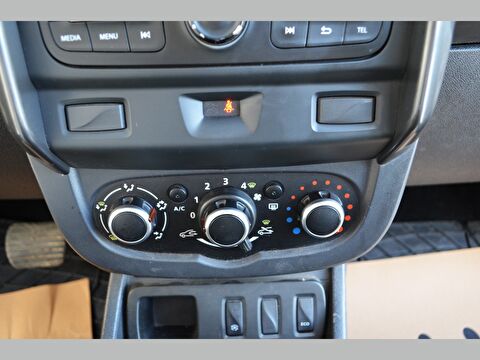 dacia, duster, suv 1.5 dcı 4x2 laureate edc, otomatik, dizel 2.el otomobil | renew 8