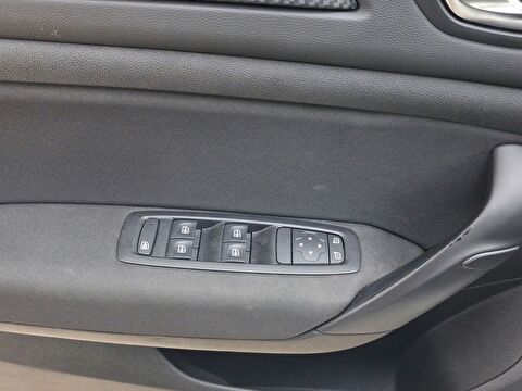 renault, megane, sedan 1.3 tce touch edc, otomatik, benzin 2.el otomobil | renew 20