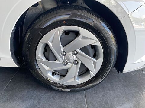 hyundai, i20, hatchback 1.0 t-gdı jump nav. dct, otomatik, benzin 2.el otomobil | renew 13