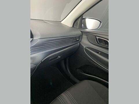 hyundai, i20, hatchback 1.0 t-gdı jump nav. dct, otomatik, benzin 2.el otomobil | renew 31
